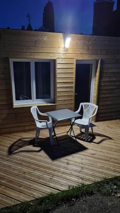 Studio En Rez De Jardin Avec Terrasse Privee - Le Petit Chateau Avesnois - Tv - Wifi - Logement Complet Avesnes-sur-Helpe Экстерьер фото