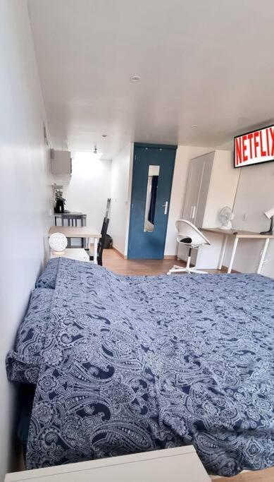 Studio En Rez De Jardin Avec Terrasse Privee - Le Petit Chateau Avesnois - Tv - Wifi - Logement Complet Avesnes-sur-Helpe Экстерьер фото
